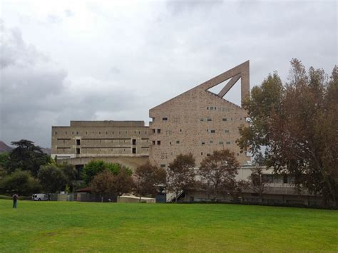 Experiencing Los Angeles: On Campus and on the Farm at Cal Poly Pomona
