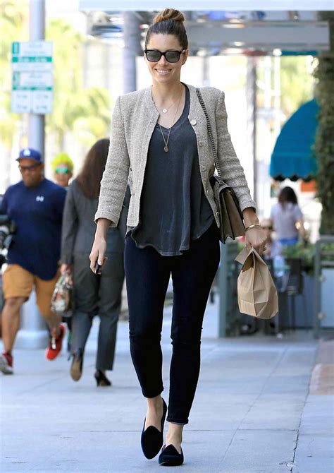 Jessica Biels Street Style See Her A Daytime Outfit