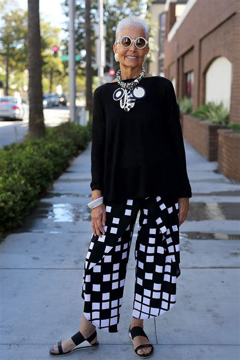 25 Stylish Seniors That Keep Up With Fashion Stylish Outfits For Women Over 50 People Clothes