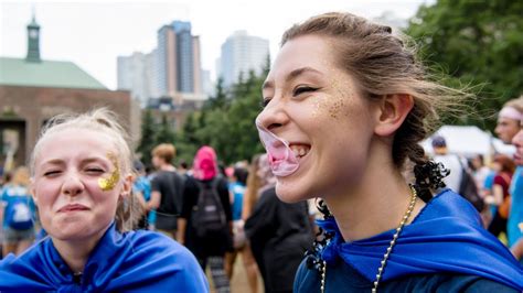Torontos Ryerson University Seeks Guinness World Record For Bubble Gum