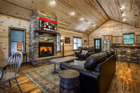 Top of the line 2 bedroom secluded luxury cabin with massive windows bringing the outdoors in! Bungalow Broken Bow 2 Bedroom Cabin, up to 6 guests. Pet ...