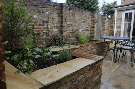 Update your small garden on a budget with these clever and affordable garden design ideas to help you transform your outdoor space. Courtyard Garden Design Modern Ideas Small Designs ...