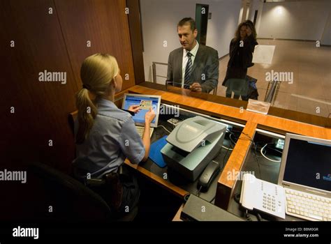 Passport Control Security Officer Security Checks Man Woman Hamburg Airport Hamburg