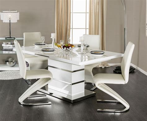 Veronica Extendable Dining Table Wfour Chairs White Black