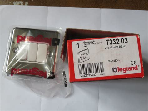 Legrand Synergy Polished Stainless Steel 10 Amp Switch 3g 3 Gang 2 Way