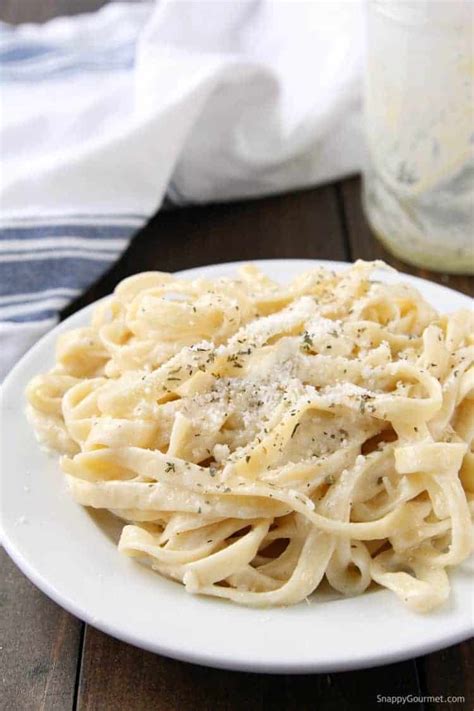 If you find that your alfredo sauce is not quite thick enough then you may need to simmer it a little longer, and add more cheese. Homemade Alfredo Sauce Recipe - Snappy Gourmet