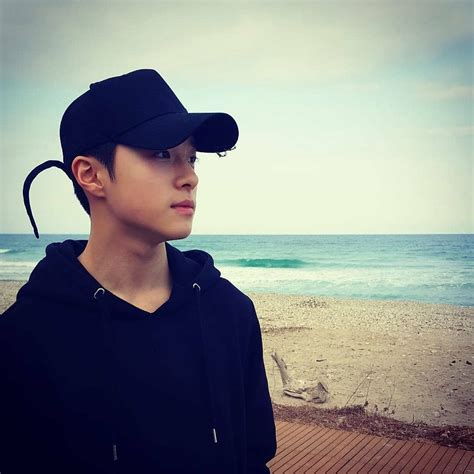 Dalam drama korea goblin, dia muncul menjadi cameo sebagai kim soo bok yang bertemu kim shin. Nam Da-reum บน Instagram: "다름 항상 착해보이네 #이강두 #kdrama #yoona ...