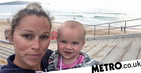 Mum Mortified After Easyjet Told Her She Couldnt Breastfeed Son On Flight Metro News