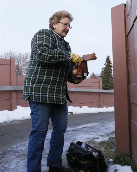 Edmontons Graffiti Granny Tackling Tagging One Wall At A Time Cbc News