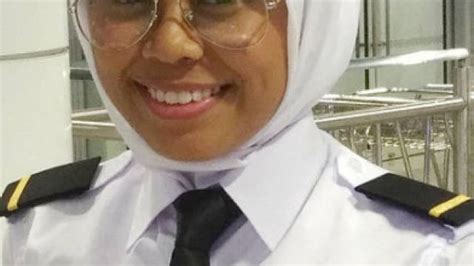 Female Pilots Make Debut With Malaysia Airlines