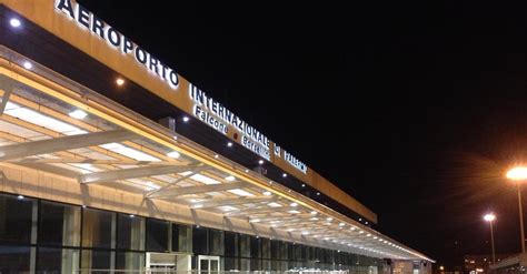 Catania airport, also known as catania vincenzo bellini, is the main international gateway to sicily. Quattro aerei dirottati da Palermo a Catania per un guasto ...