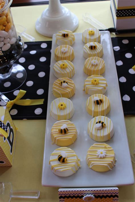 As you can see, there is no particular preference about the bees love flowers and you can bet there should be flower accents on these yummy cakes too. Bumblebee Themed Baby Shower ("Mommy To Bee") Dessert ...