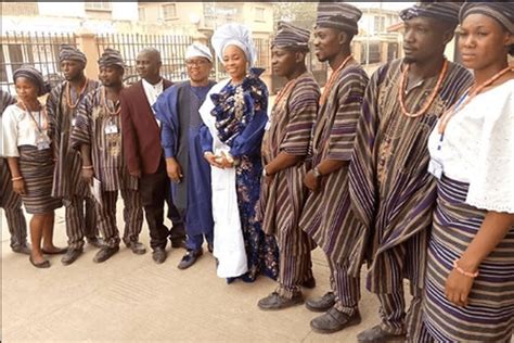 Di gospel artiste tok for wia be like say na large gathering and she bin dey madam alabi come from yewa, imeko of ogun state, south west of nigeria. Tope Alabi honors dad by attending his burial in style ...