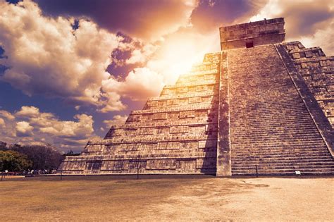 3 Reasons Why The Ancient Maya Collapsed