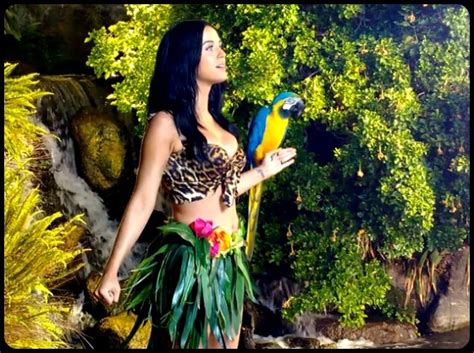 The song serves as the lead single from perry's third mainstream studio album, prism. DIY Katy Perry Roar Costume - Halloween Costumes Blog