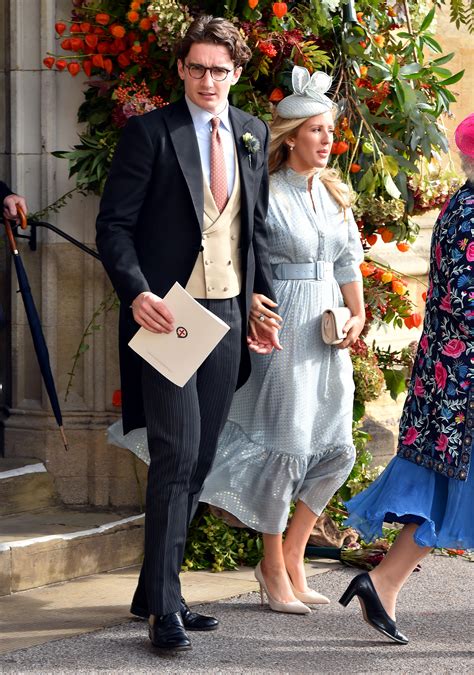 Nun hat sich die sängerin erstmals dazu zu wort gemeldet. Ellie Goulding set to throw her own 'royal' wedding after ...