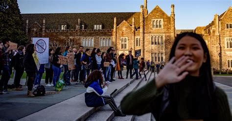1 day ago · the biden administration announced friday it will extend the payment pause for federal student loan borrowers through january 2022. Biden to extend pause on federal student loan payments ...