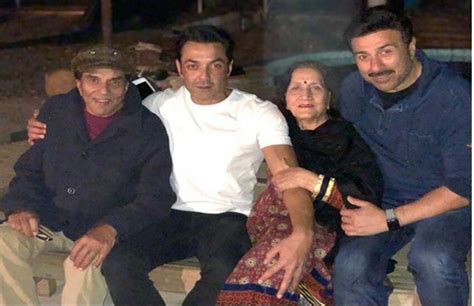 Parents he was born to kewal kishan singh deol and satwant kaur. dharmendra first wife prakash kaur new family picture ...