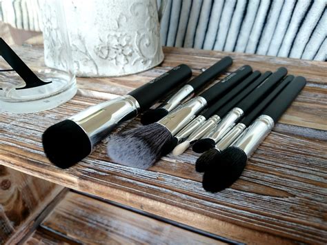 pro makeup brushes by crown brush alice anne