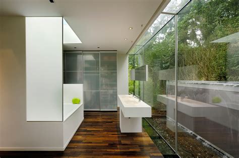 The Indooroutdoor Bathroom Pivotech