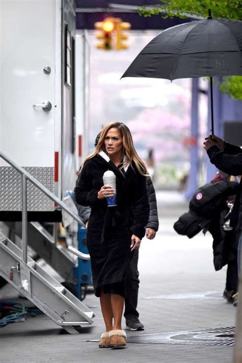 Jennifer Lopez Filming Hustlers In New York 03 Gotceleb
