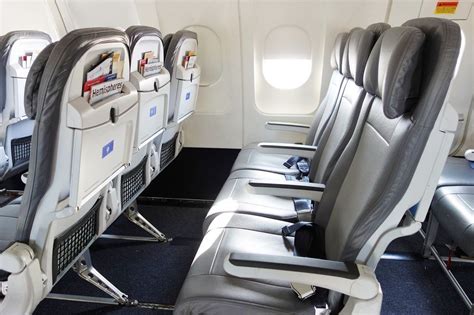 United Airlines Fleet Airbus A320 200 Premium Ecoeconomy Plus Cabin