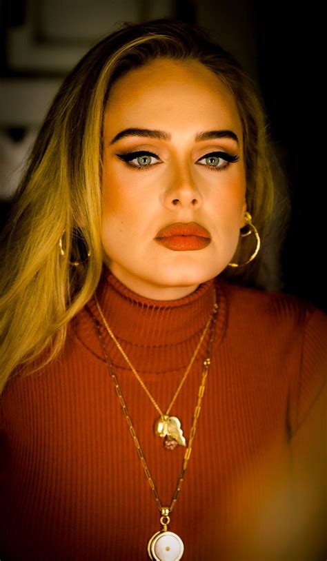 Pin By Bia On ᴀᴅᴇʟᴇ ᴀᴅᴋɪɴs Adele Makeup Adele Adele Photos