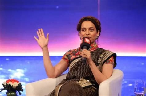 Kangana Ranaut Tweets Says She Doesnt Start A Fight But Always