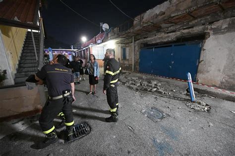 Terremoto a Napoli, nuove scosse ai Campi Flegrei: 35 in poche ore