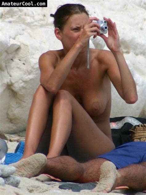 Spy Pics Of Busty Gf Topless At The Beach