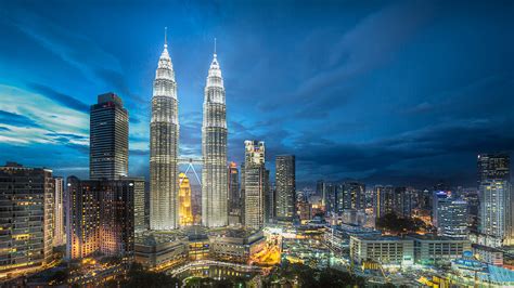 Petronas Twin Towers Wallpaper