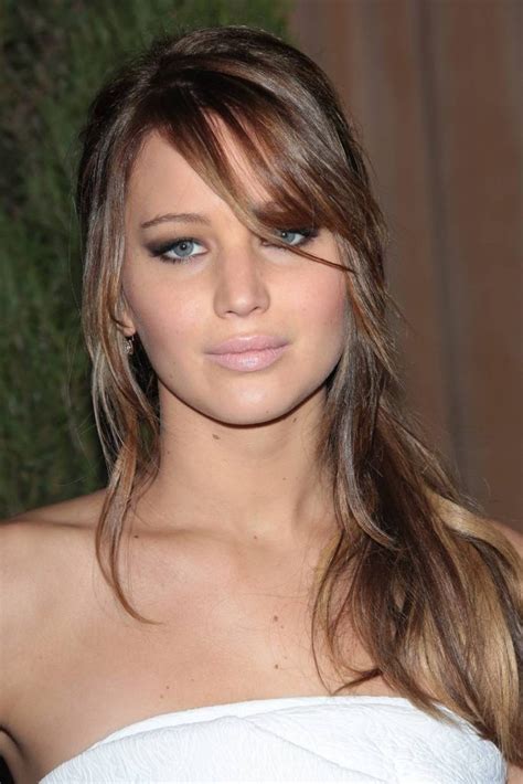 20 Worth Trying Hairstyles With Side Bangs For Women Haircuts And Hairstyles 2021