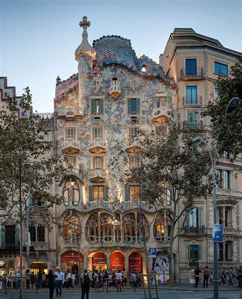 Casa Batlló Wikipedia Casa Batlló Gaudi Barcelona Gaudi