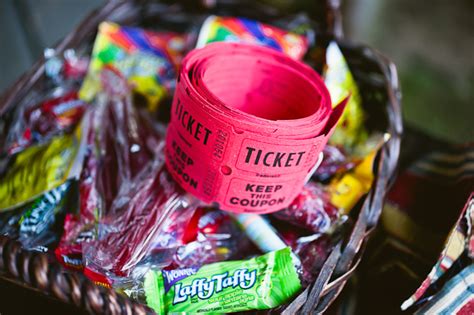 Imagine the fun baby shower games and prizes you could give out. Vintage Circus Themed Baby Shower - Baby Shower Ideas ...