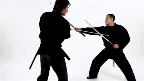 How To Defend Against 2 Swords Sword Fighting Youtube