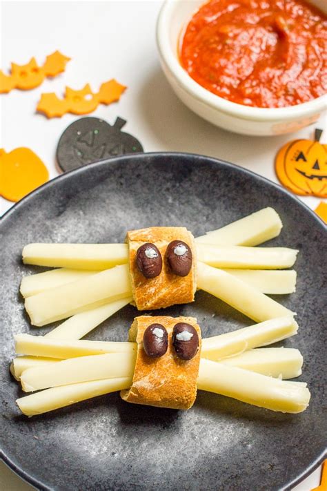 Healthy Halloween spider snacks - Family Food on the Table