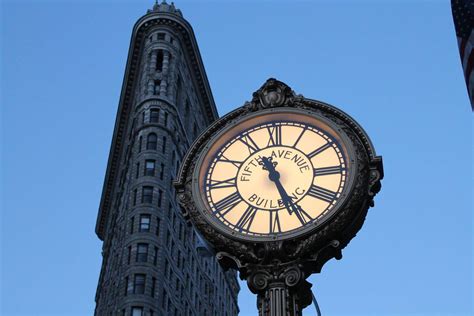 La hora exacta en nueva york es: 24 horas en Nueva York