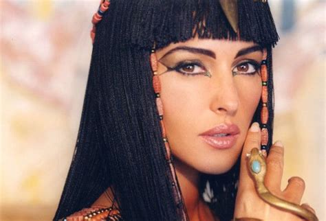 66 best images about ancient egyptian hair and make up on pinterest egyptian eye makeup egypt