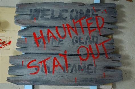Make Your Own Haunted House Sign Halloween Party Prop