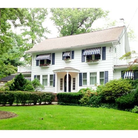 The white house is the residence and official office of the president of the united states. white house black shutters | White colonial House exterior ...