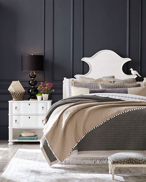 9 Soft Black Paint Colors From Benjamin Moore The Honeycomb Home