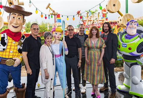 Toy Story Original Cast Reunites As Woody Buzz And The Gang Return