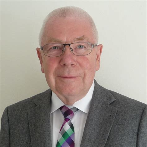 Die zeiten des kundendienstes können unterschiedlich ausfallen. Burkhard Wegner - Bankfachwirt - Immobilienvermittlung ...
