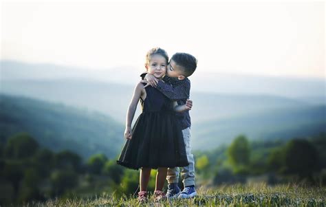 無料画像 おとこ 自然 人 女の子 甘い 可愛い 夏 男性 女性 ポートレート モデル ロマンス 家族 ドレス 少し 綺麗な 幸せな子供たち 肖像写真