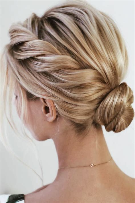 Prom Hairstyles For An Exquisite Look Haircuts Hairstyles