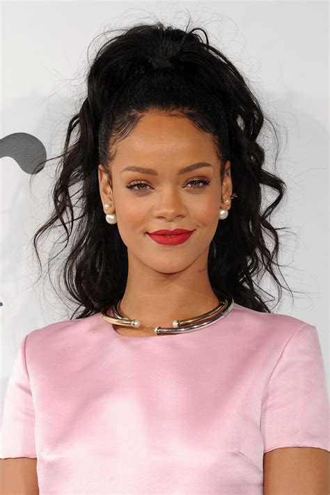 Rihanna Posts No Makeup Selfies And Looks Flawless Plus Other Celebs