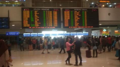 Terminal bersepadu selatan (tbs) is new integrated transport terminal in kuala lumpur to serve south bound buses to destinations like melaka and tbs is located at bandar tasik selatan, which is about 30 minutes south from the city centre. Terminal Bersepadu Selatan (Kuala Lumpur) - 2021 All You ...