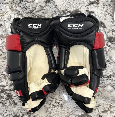Sidney Crosby 2016 Team Canada Gloves SidelineSwap