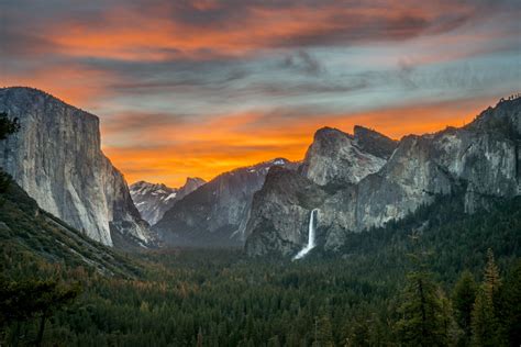 Yosemite View Outdoor Photographer