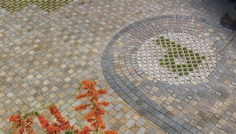 If you are going to mortar you flagstone pavers to secure them, mix up your mortar and keep it consistently wet. Turfstone Pavers - Pacific Interlock Pavingstone